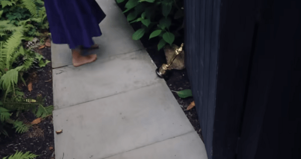 Χρησιμοποιεί η Γκουίνεθ Πάλτροου το Όσκαρ της ως σφήνα σε πόρτας του κήπου;