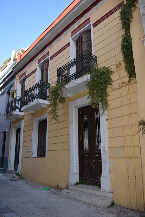 Ο Μεσοπόλεμος, το real estate και τα θηριώδη ύψη των κτιρίων στις γειτονιές της Αθήνας