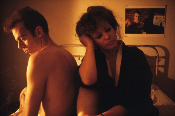 Η Nan Goldin επιστρέφει στην πηγή της