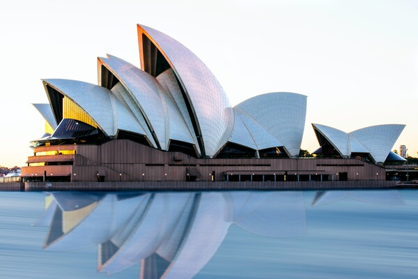 Αυστραλία: Λαμπροί εορτασμοί για τα 50 χρόνια λειτουργίας της Όπερας του Σίδνεϊ