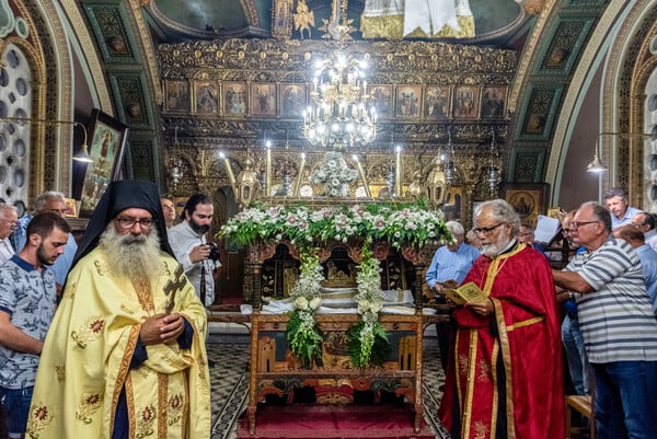 Φωτιά στην Παναγιά Πορταϊτισσα της Αστυπάλαιας - Σοβαρές ζημιές 