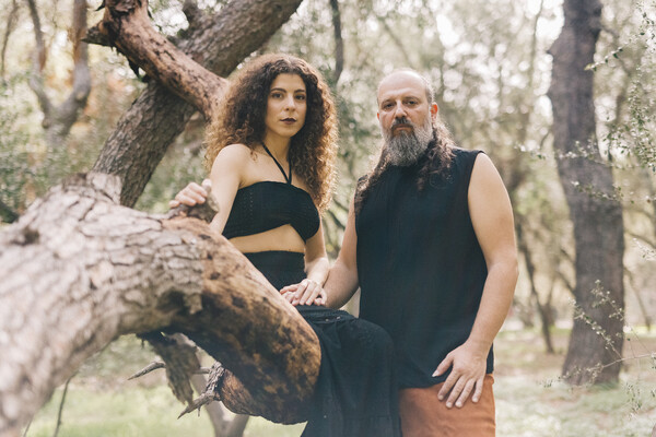 Pagan: Παραδοσιακή, διονυσιακή μουσική για τους millennials και τη γενιά Ζ