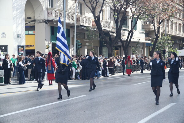 Ολοκληρώθηκε η μαθητική παρέλαση στη Θεσσαλονίκη 