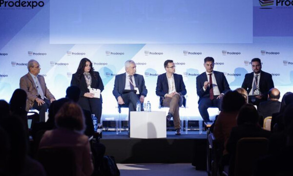 Χάρης Θεοχάρης: Έρχονται αλλαγές στα Airbnb