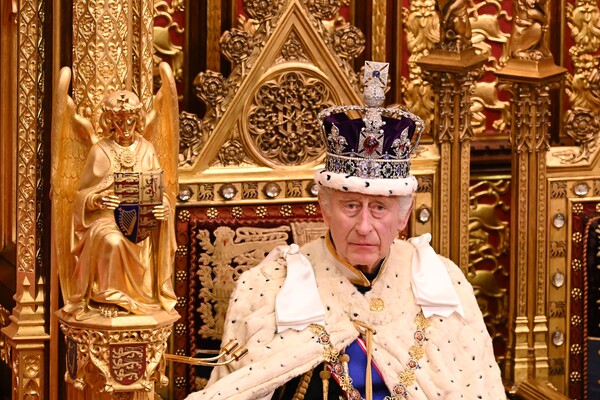 Ο βασιλιάς Κάρολος στη Βουλή των Λόρδων