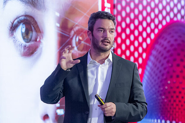 Lenovo_ Access the Future. H Lenovo οδηγεί τις εξελίξεις στην εποχή της Τεχνητής Νοημοσύνης
