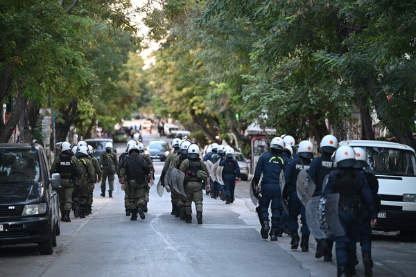 Πολυτεχνείο: Έξι προσαγωγές στο κέντρο της Αθήνας