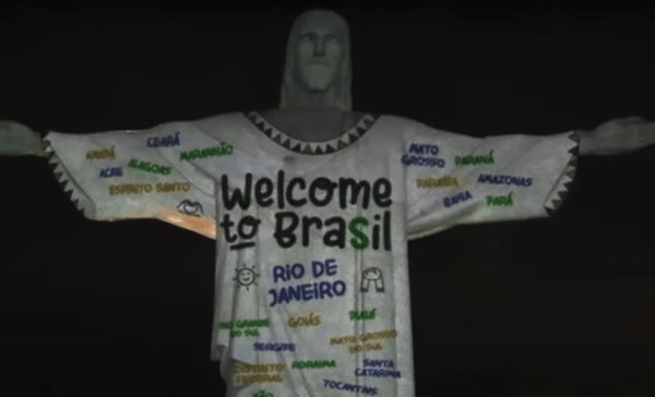 Τέιλορ Σουίφτ: Το άγαλμα του Ιησού στη Βραζιλία φόρεσε T-shirt της για να την καλωσορίσει