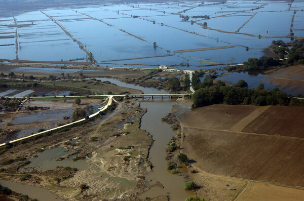 Λέκκας για πλημμύρες στη Θεσσαλία: «Έχουμε προτείνει και μετεγκατάσταση οικισμών»