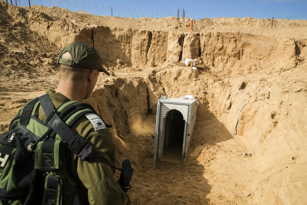 Γάζα: Ο ισραηλινός στρατός γεμίζει με θαλασσινό νερό τα τούνελ της Χαμάς