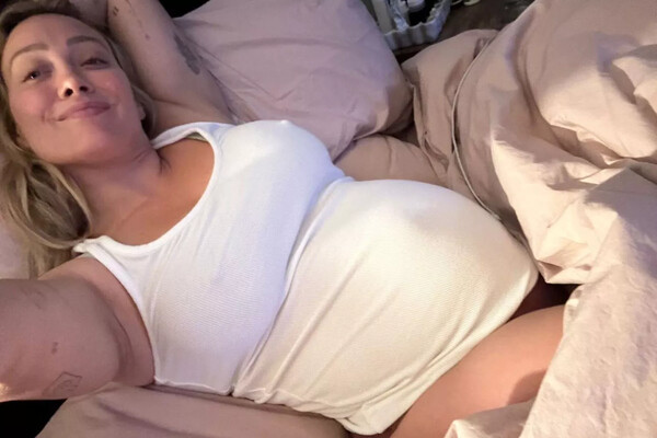 Χίλαρι Νταφ: Έγκυος στο τέταρτο παιδί της- «Τέλος οι ήσυχες νύχτες»