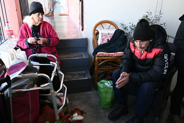 Πορεία διαμαρτυρίας για έξωση οικογένειας με ΑμεΑ στα Άνω Πετράλωνα