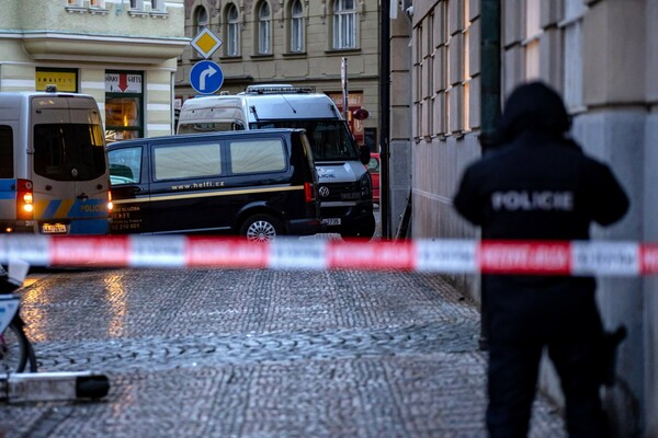 Πυροβολισμοί στην Πράγα: Η αστυνομία υποστηρίζει ότι ο δράστης αυτοκτόνησε