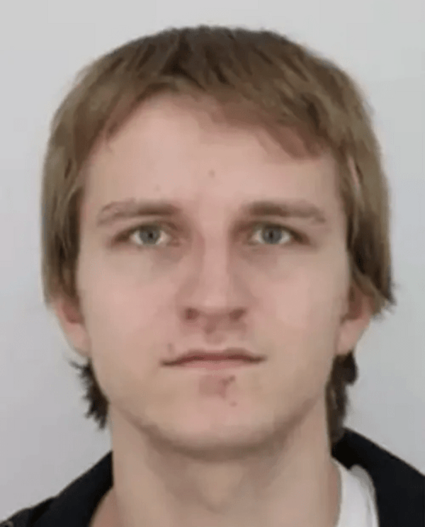 Πυροβολισμοί στην Πράγα: «Μοναχικός λύκος» με λευκό ποινικό μητρώο ο 24χρονος δράστης
