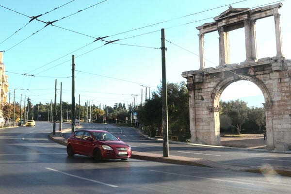 Άδεια η Αθήνα ανήμερα Χριστουγέννων