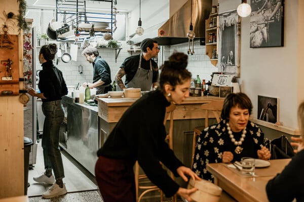 Ηλιόπετρα: Ένα μικρό εστιατόριο, ένας μεγάλος μάγειρας 