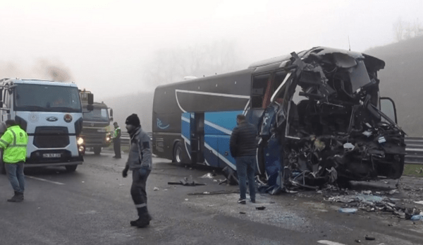 Τροχαίο δυστύχημα έξω από την Κωνσταντινούπολη: 11 νεκροί, δεκάδες τραυματίες