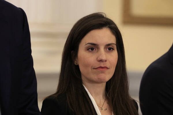 Live η ορκωμοσία των νέων υπουργών και υφυπουργών της κυβέρνησης