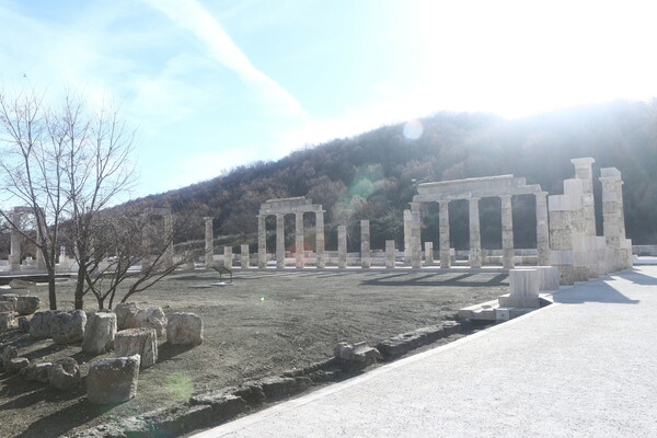 Εγκαίνια