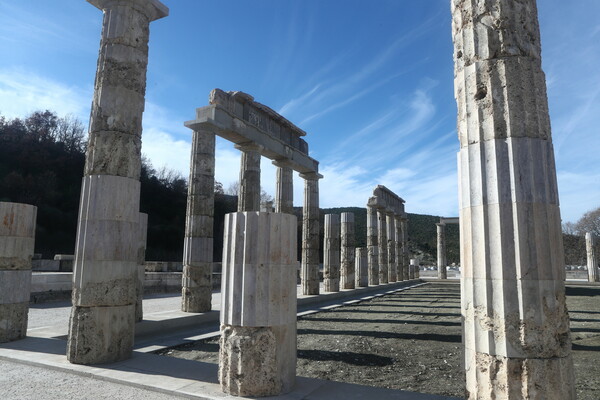 Εγκαίνια