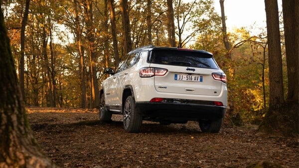 Το Jeep Compass με νέες εκδόσεις εξοπλισμού