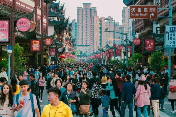 Συρρικνώθηκε ο πληθυσμός της Κίνας για δεύτερη χρονιά