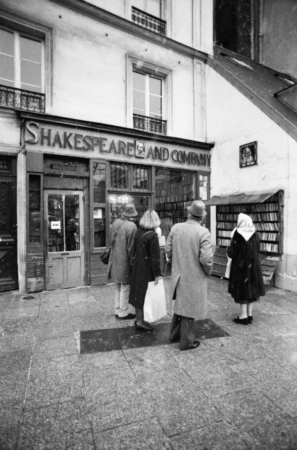Το βιβλιοπωλείο Shakespeare and Company