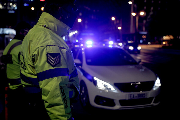 Συμπλοκή ανηλίκων στη Γλυφάδα - Πληροφορίες για τραυματίες