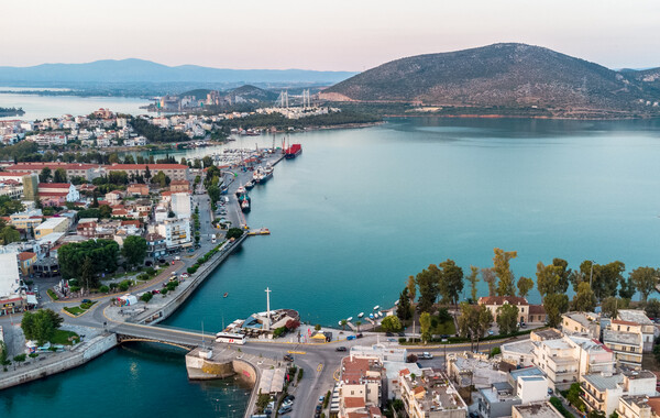 Δολοφονία στη Χαλκίδα: Η σύζυγός του θύματος είδε το έγκλημα από το μπαλκόνι