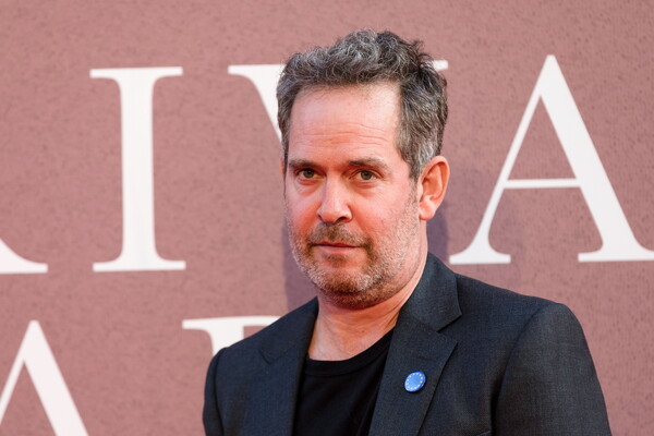 Avengers: Έστειλαν κατά λάθος το μπόνους του Tom Holland στον Tom Hollander