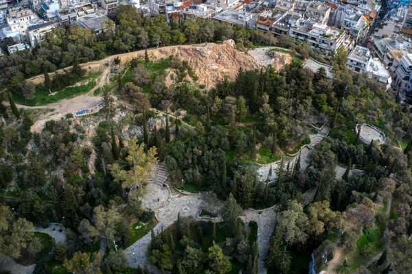 Δούκας για λόφο Στρέφη: Να μην ανησυχεί ο Κώστας Μπακογιάννης