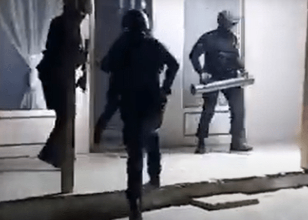 Δυτική Αττική: Κατασχέθηκαν όπλα και φυσίγγια σε επιχείρηση της αστυνομίας