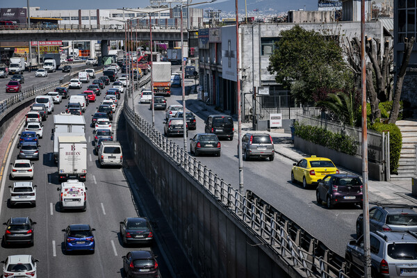 Τροχαίο ατύχημα στον Κηφισό- Καθυστερήσεις στο σημείο