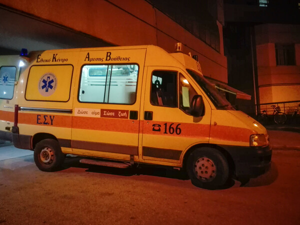 Φορτηγό παρέσυρε πεζό στην εθνική οδό