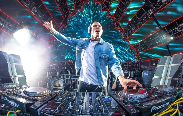 Ο dj Tiesto ακύρωσε την εμφάνισή του στο Super Bowl 2024