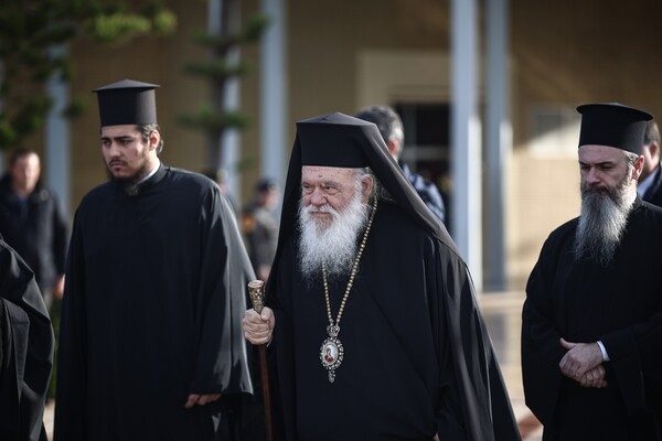 Η ωμή παρέμβαση του αρχιεπίσκοπου…