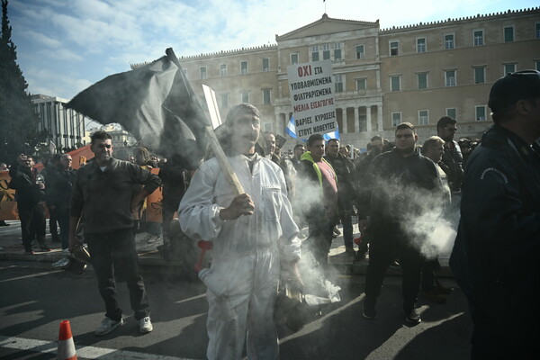 Διαμαρτυρία στο Σύνταγμα σήμερα για τους μελισσοκόμους