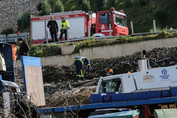 Μπάζωμα στο σημείο της τραγωδίας στα Τέμπη - «Δεν έδωσα εγώ την εντολή» λέει ο Τριαντόπουλος