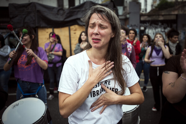 Μια γυναικοκτονία την ημέρα κατά μέσο όρο στην Αργεντινή