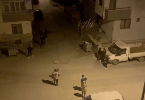 Τουρκία: Σεισμός 4,9 Ρίχτερ στο Τσανάκαλε - Ξύπνησαν εφιάλτες, στους δρόμους οι κάτοικοι