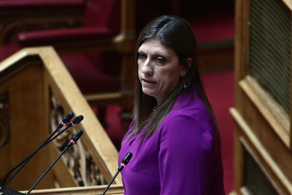 Με 159 «ναι» πέρασε το νομοσχέδιο για τα μη κρατικά πανεπιστήμια - Μαραθώνια ψηφοφορία με κόντρες και «καθυστερήσεις»