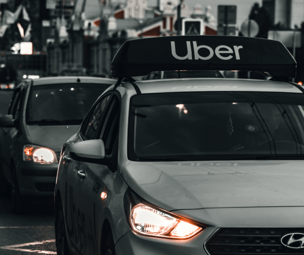 Η Uber συμφώνησε να πληρώσει 178 εκατομμύρια δολάρια στους οδηγούς ταξί της Αυστραλίας