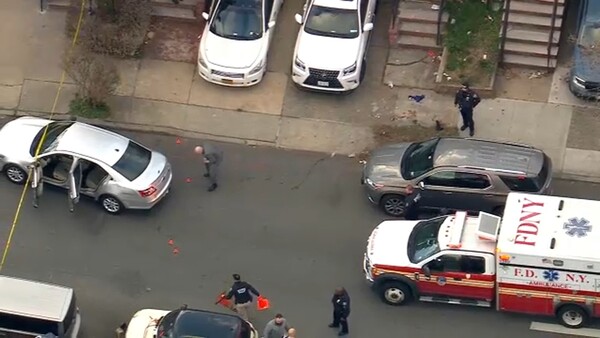 Νέα Υόρκη: Αστυνομικοί σκότωσαν εν ψυχρώ άντρα που πυροβόλησε κατά ζευγαριού