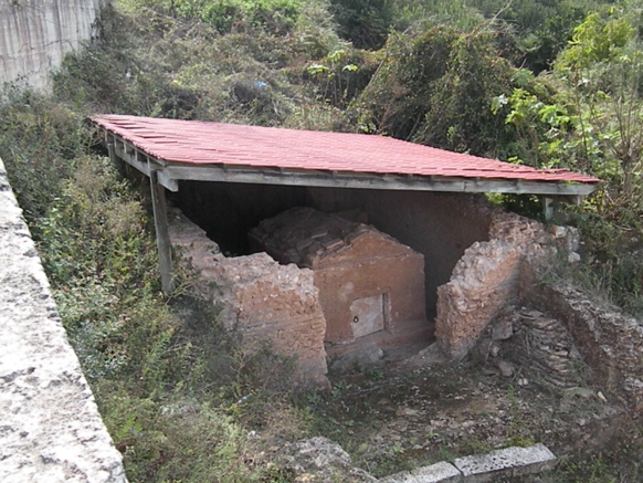 Κεφαλονιά: Ανακοινώθηκαν επεμβάσεις προστασίας στον ρωμαϊκό τάφο - μαυσωλείο στο Φισκάρδο