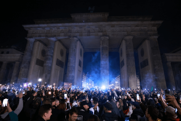 Πάρτι στο Βερολίνο για την νομιμοποίηση για την χρήση κάνναβης για ψυχαγωγικούς σκοπούς