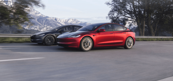 H Wall Street ανησυχεί: Πόσα αυτοκίνητα πούλησε η Tesla;