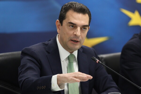 Σκρέκας: Πρόστιμο 120.000 ευρώ και διακοπή λειτουργίας e-shop
