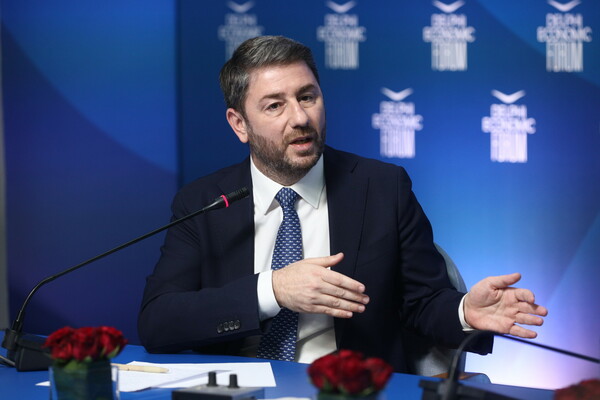 Ανδρουλάκης από Φόρουμ Δελφών: «Ζητώ να μας εμπιστευθεί ο λαός, θα είμαστε δεύτερη θέση στις Ευρωεκλογές»