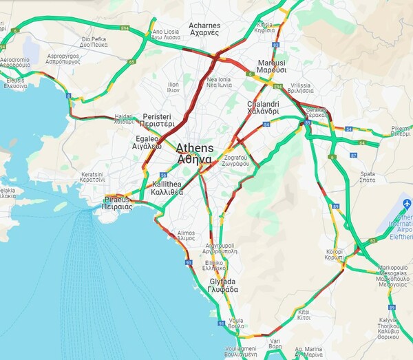 Κίνηση στους δρόμους: Σοβαρά προβλήματα στις κεντρικές αρτηρίες