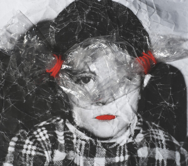 Daughters: Έκθεση των Αιμιλία Μπαλάσκα και Rebecca Simons